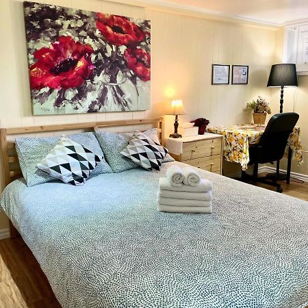 Perfect Home-Private Washrooms,Free Parking,High Speed Net Торонто Екстериор снимка