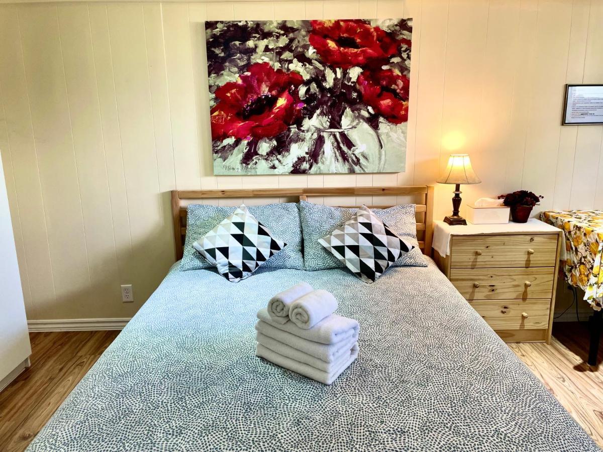 Perfect Home-Private Washrooms,Free Parking,High Speed Net Торонто Екстериор снимка