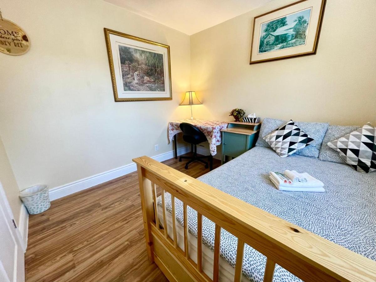 Perfect Home-Private Washrooms,Free Parking,High Speed Net Торонто Екстериор снимка